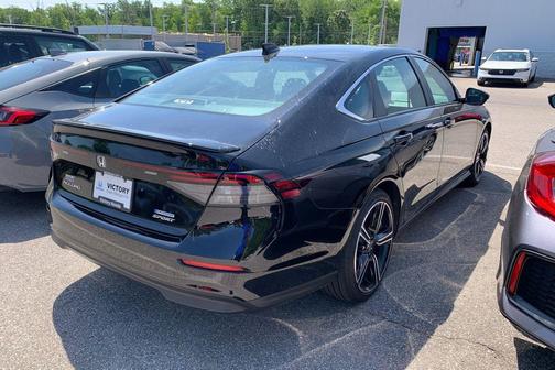 Crystal Black Pearl 2025 Honda Accord Hybrid Sport