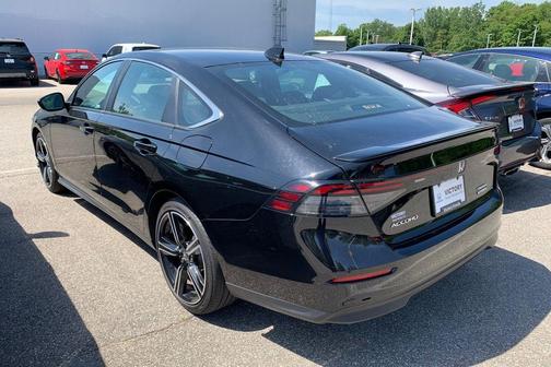 Crystal Black Pearl 2025 Honda Accord Hybrid Sport
