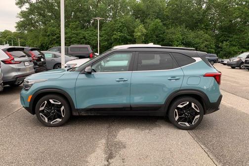 Pluton Blue/Black Roof 2024 Kia Seltos SX Turbo