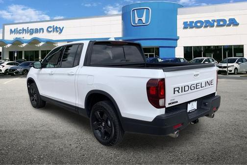 Platinum White Pearl 2025 Honda Ridgeline Black