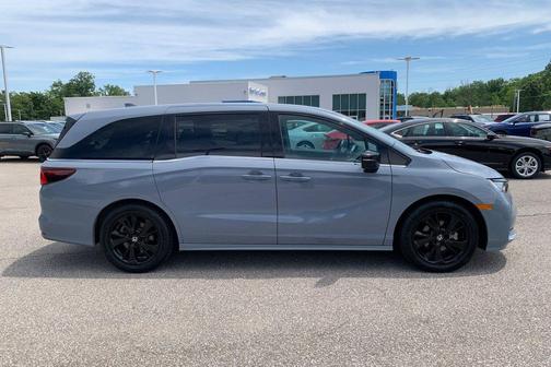 Sonic Gray Pearl 2023 Honda Odyssey Sport