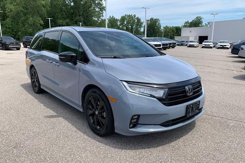 Sonic Gray Pearl 2023 Honda Odyssey Sport