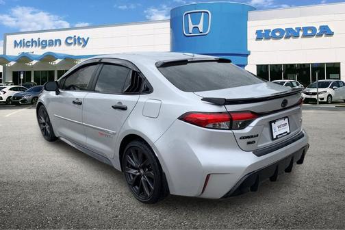 Classic Silver Metallic 2023 Toyota Corolla XSE