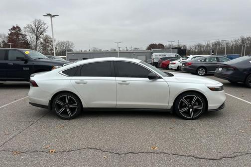 2023 Honda Accord Hybrid Base