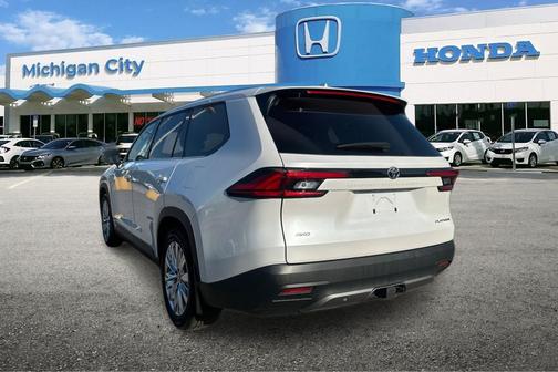 2024 Toyota Grand Highlander Platinum
