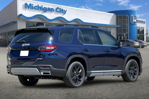 Obsidian 2025 Honda Pilot Touring 8-Passenger