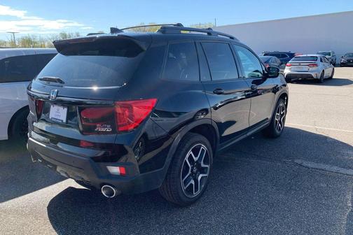 Crystal Black Pearl 2023 Honda Passport AWD Elite