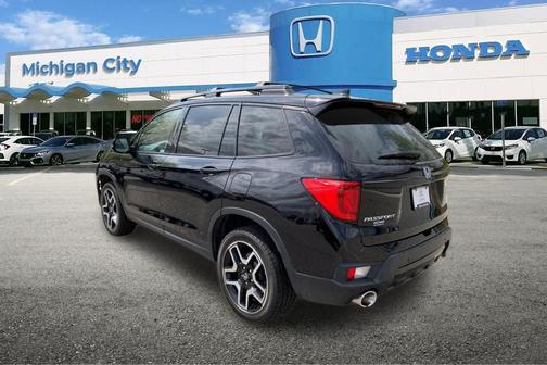 Crystal Black Pearl 2023 Honda Passport AWD Elite