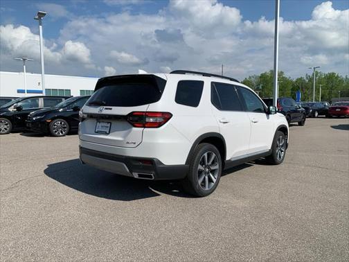 2025 Honda Pilot Elite