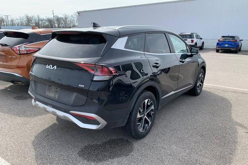 Ebony Black 2024 Kia Sportage EX