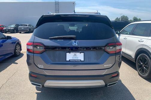 Gray 2025 Honda Pilot Touring 8-Passenger
