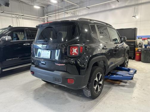 2022 Jeep Renegade Trailhawk