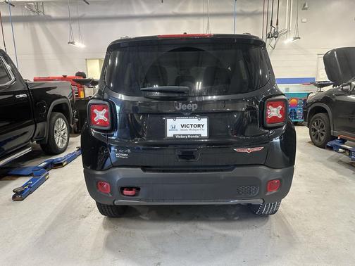 2022 Jeep Renegade Trailhawk