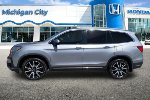 Lunar Silver Metallic 2019 Honda Pilot Touring 8-Passenger