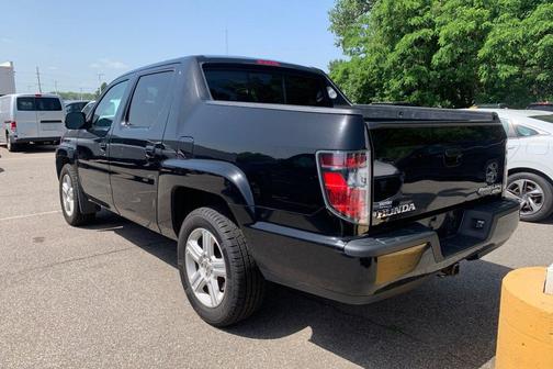 Crystal Black Pearl 2013 Honda Ridgeline RTL