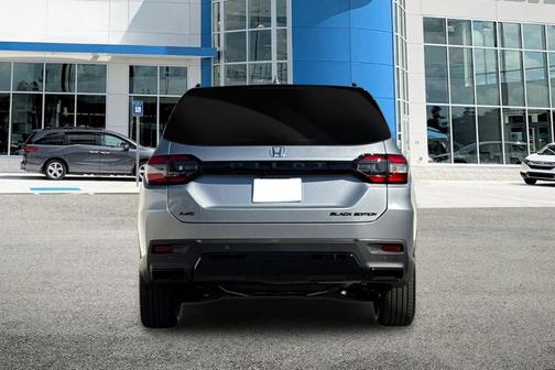 Silver Metallic 2026 Honda Pilot Black Edition