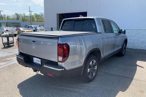 Lunar Silver Metallic 2019 Honda Ridgeline RTL