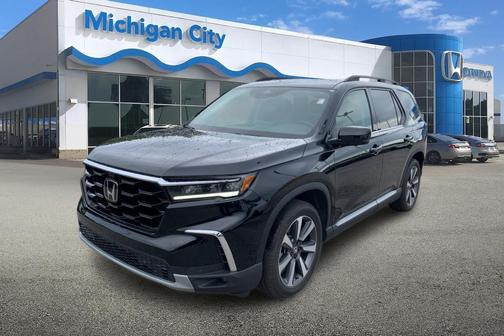 Crystal Black Pearl 2024 Honda Pilot Elite