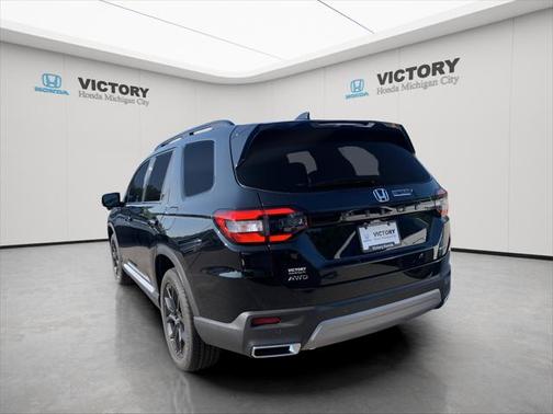 2025 Honda Pilot Touring 8-Passenger