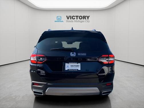2025 Honda Pilot Touring 8-Passenger