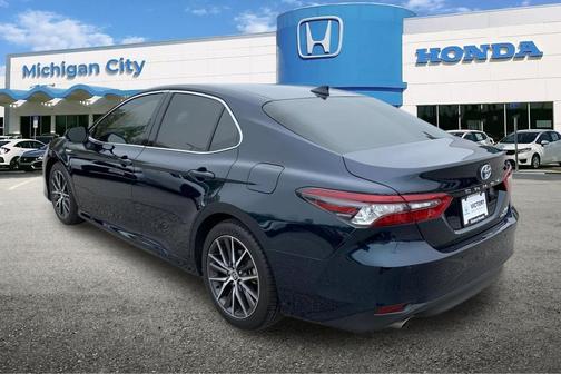 Galactic Aqua Mica 2021 Toyota Camry Hybrid XLE