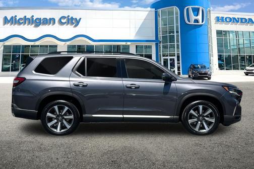 2025 Honda Pilot Touring 8-Passenger