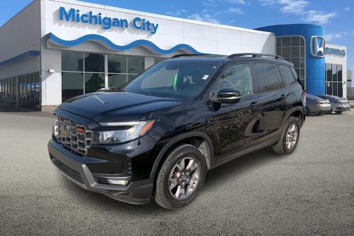 Crystal Black Pearl 2022 Honda Passport AWD TrailSport