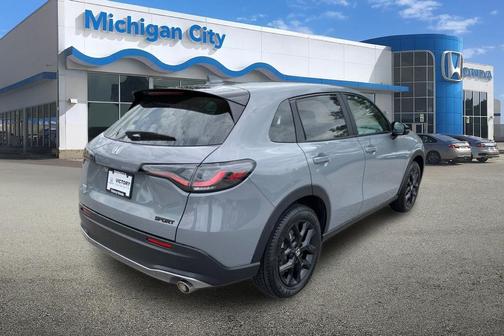Urban Gray Pearl 2025 Honda HR-V 2WD Sport