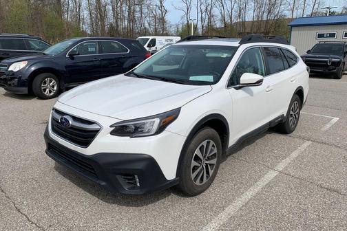 Crystal White Pearl 2022 Subaru Outback Premium