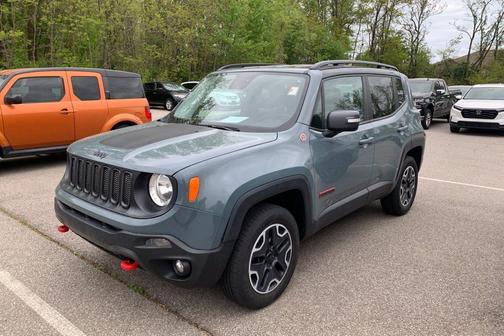 Anvil 2016 Jeep Renegade Trailhawk