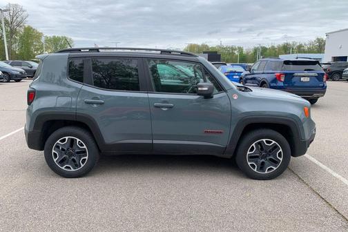 Anvil 2016 Jeep Renegade Trailhawk