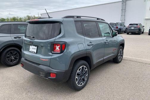 Anvil 2016 Jeep Renegade Trailhawk