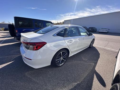 2024 Honda Civic Touring