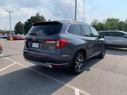 2022 Honda Pilot Touring 8-Passenger