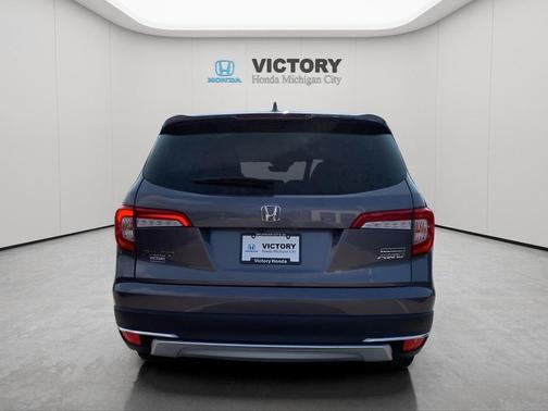 2022 Honda Pilot Touring 8-Passenger