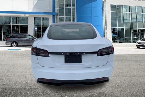 2024 Tesla Model S Long Range