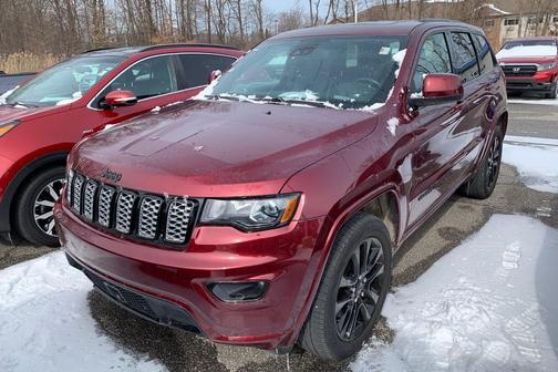 2022 Jeep Grand Cherokee Laredo