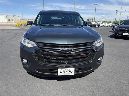 Graphite Metallic 2021 Chevrolet Traverse RS