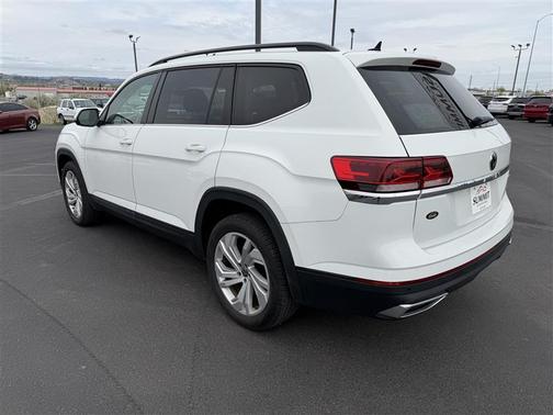 Pure White 2021 Volkswagen Atlas 3.6 V6 SE w/ Technology