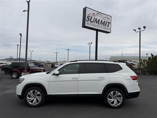 Pure White 2021 Volkswagen Atlas 3.6 V6 SE w/ Technology