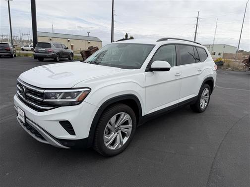 Pure White 2021 Volkswagen Atlas 3.6 V6 SE w/ Technology