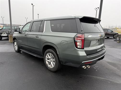 2023 Chevrolet Suburban Premier