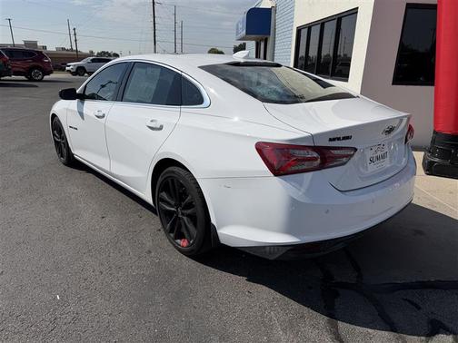 Summit White 2022 Chevrolet Malibu LT