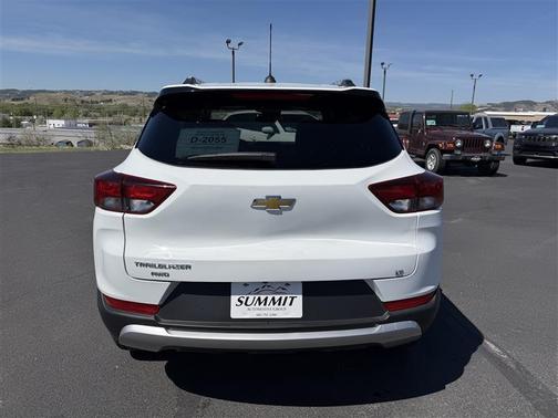 Summit White 2023 Chevrolet Trailblazer LT