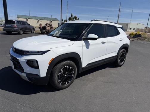 Summit White 2023 Chevrolet Trailblazer LT