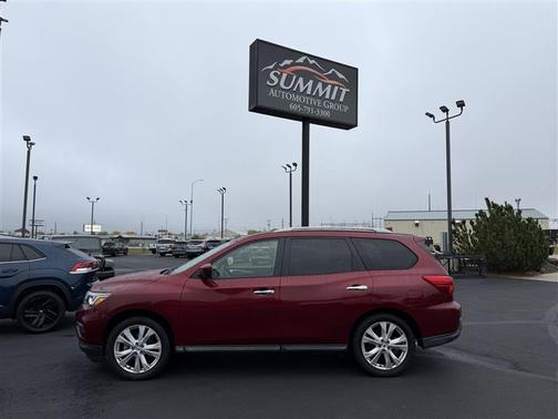 2019 Nissan Pathfinder SL