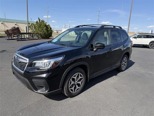 Crystal Black Silica 2020 Subaru Forester Premium