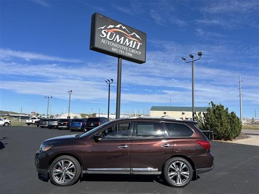 2020 Nissan Pathfinder Platinum