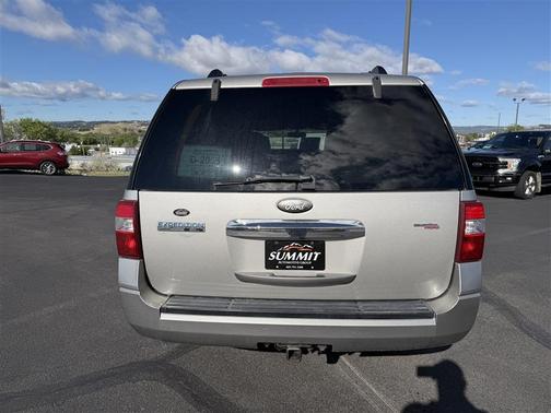Silver 2008 Ford Expedition EL Limited