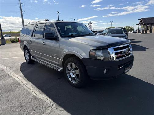 Silver 2008 Ford Expedition EL Limited